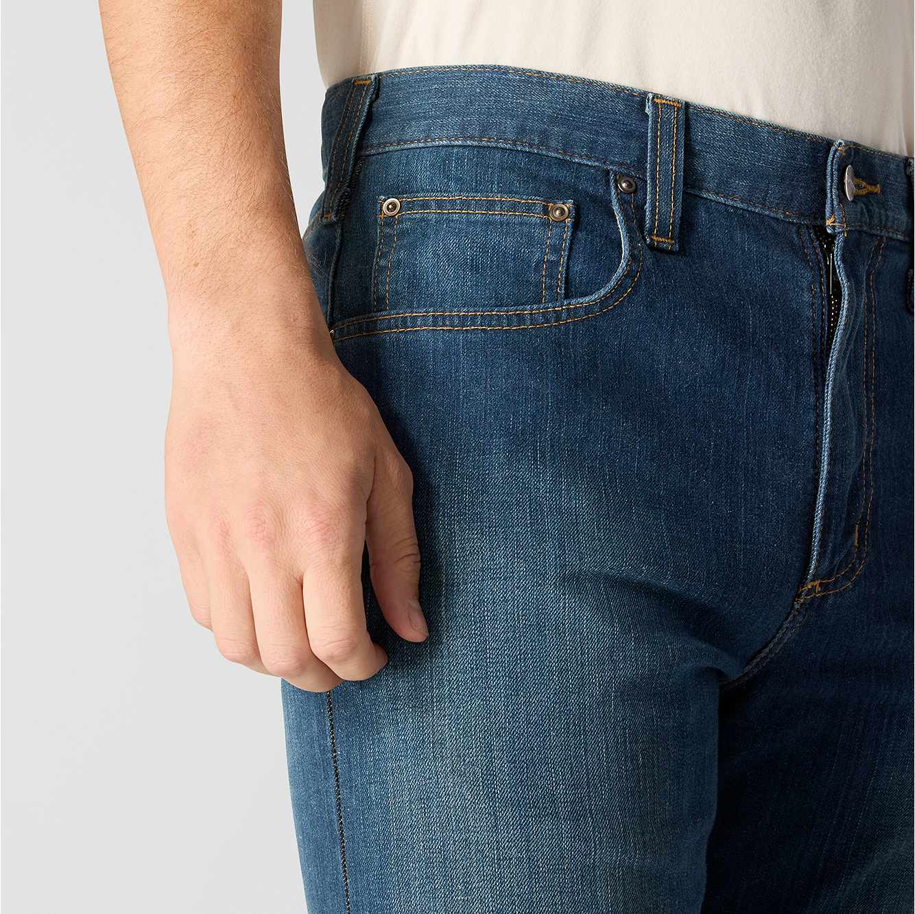 Relaxed Straight Rugged Flex™ Jean
