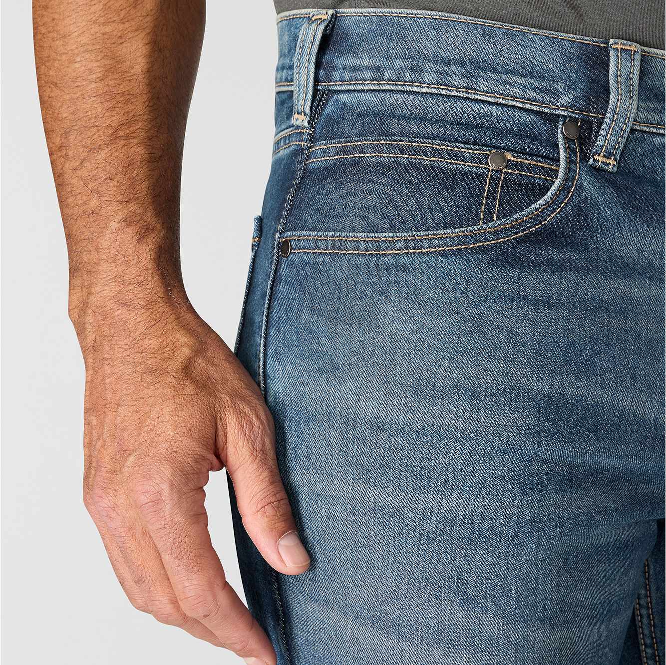 Relaxed Straight Rugged Flex™ Jean