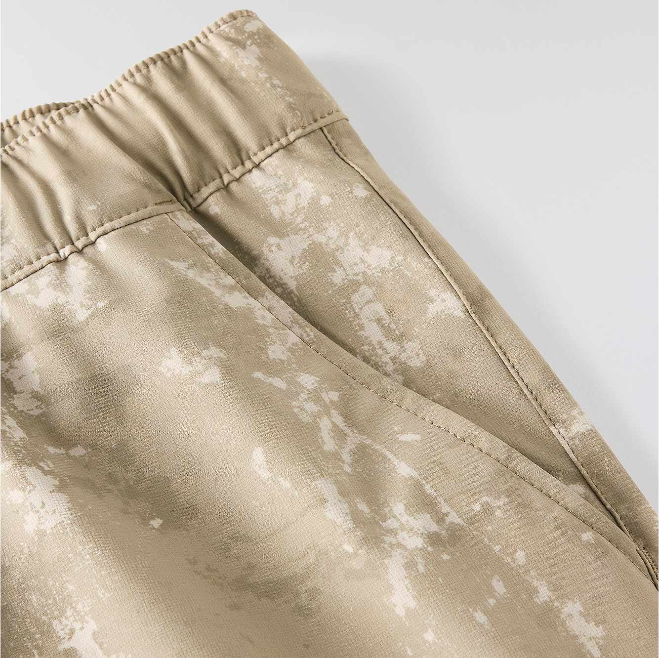 Relaxed 7" Force Phoenix Pull On Short